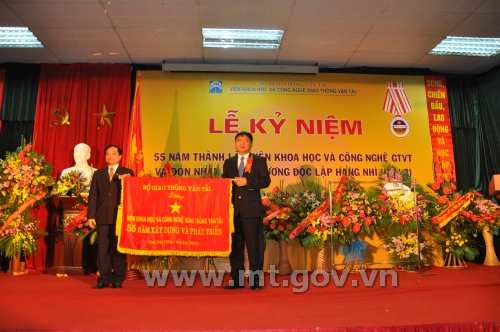 https://www.www-dubai.com/upload/fckeditor/image/BT%20tang%20buc%20truong%20cho%20vien%20.jpg